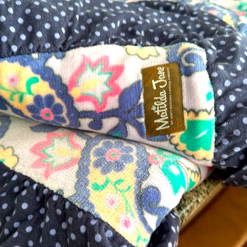 Matilda Jane Perfect Paisley blanket
Sherpa on one side